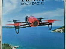 Parrot bebop Drone quadricoptère 14.0 Megapixels dans sa boite comme NEUF RARE