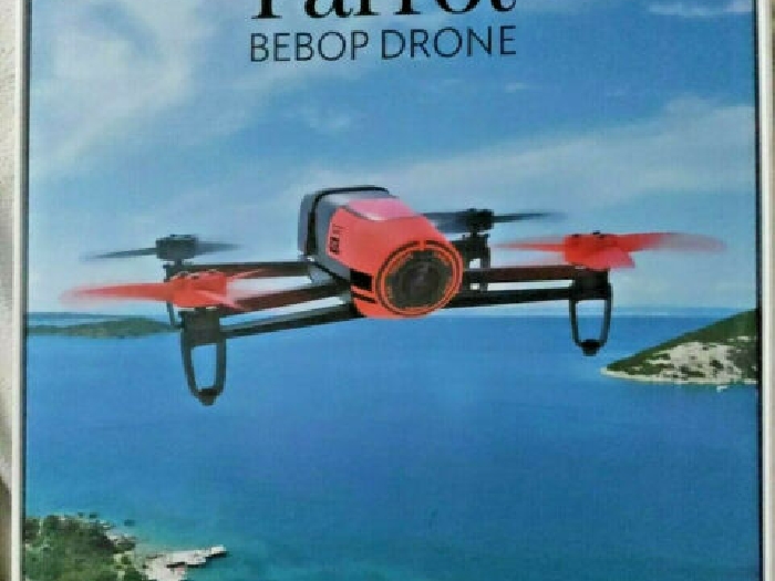 Parrot bebop Drone quadricoptère 14.0 Megapixels dans sa boite comme NEUF RARE
